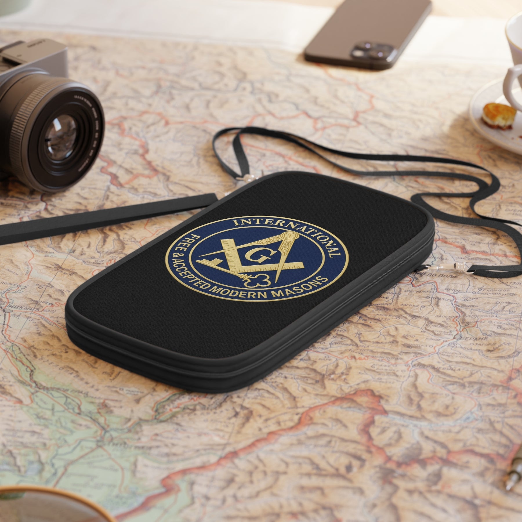International Masons Passport Wallet - Free & Accepted Masons With Shoulder & Wrist Strap - Bricks Masons