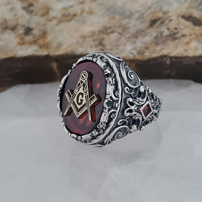 Master Mason Blue Lodge Ring - Garnet Zircon Compass & Square - Bricks Masons