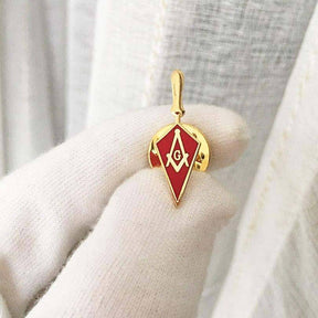 Master Mason Blue Lodge Lapel Pin - Red Square and Compass G - Bricks Masons