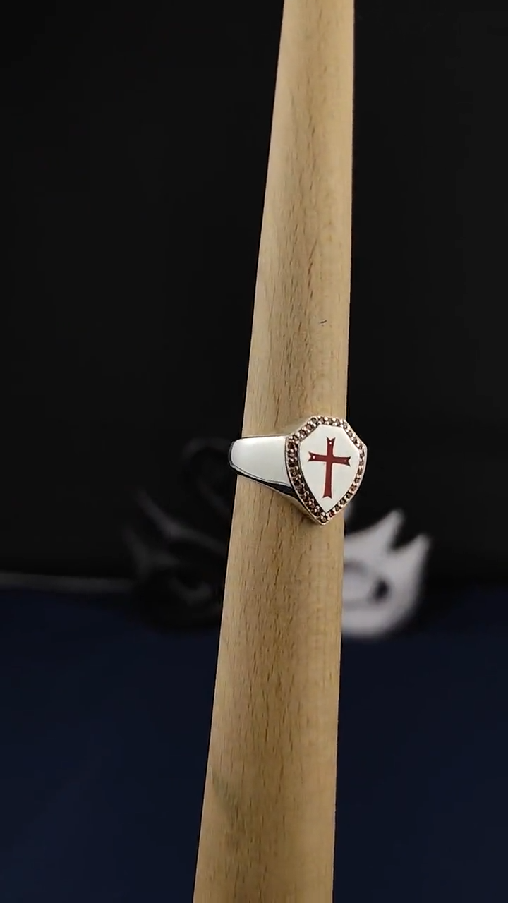 Knights Templar Ring - Red Enamel Cross Shield Shape - Bricks Masons