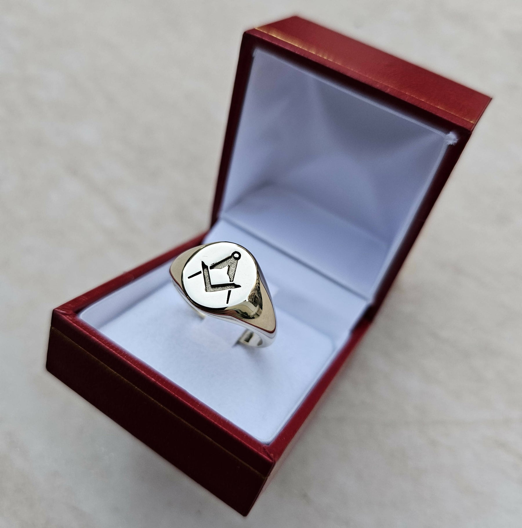 Master Mason Blue Lodge Ring - 9K Gold - Bricks Masons